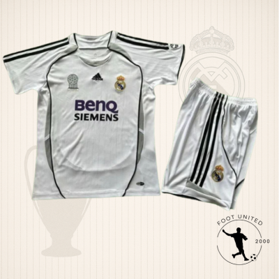 maillot et short de foot du Real Madrid rétro pour enfants maillot et short de foot du Real Madrid rétro pour enfants