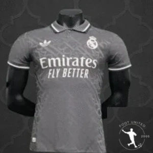 Maillot de foot du Real Madrid Gris – Édition Rétro Chic