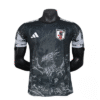 Maillot concept Japon « Dragons of Nippon » : motifs de dragon noir, AeroDry™, coupe slim fit, hommage à l’art nippon. Livraison offerte sur FootUnited2000.com