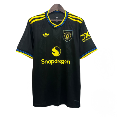 Design sans titre-77 Maillot de foot Extérieur Manchester United 2024-25 – Noir & Jaune