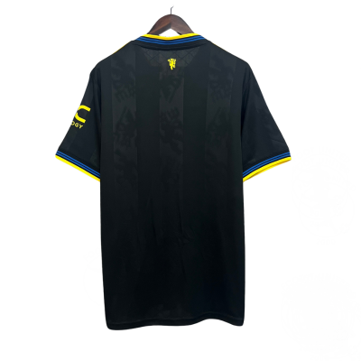 Design sans titre-80 Maillot de foot Extérieur Manchester United 2024-25 – Noir & Jaune