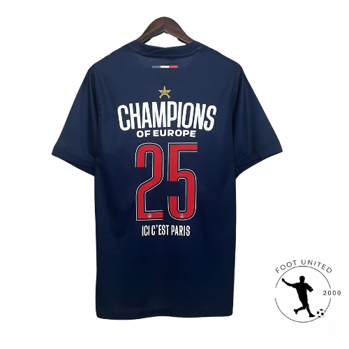 Sans titre (500 x 500 px)-6 Maillot de foot du PSG Champions of Europe 25 – Édition Spéciale